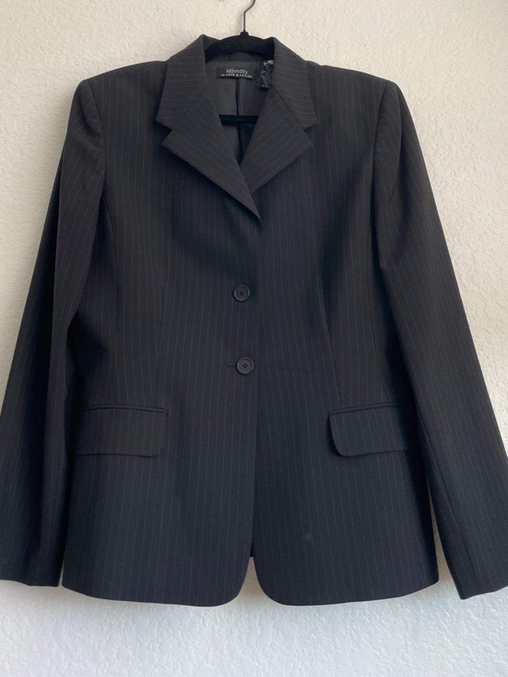 LORD & TAYLOR •Vintage New Wool Blend Black Pinstripe Blazer for Women • Size 12 - Picture 5 of 11